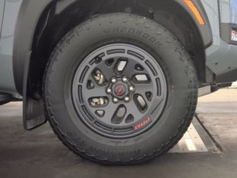 Used 2025 Nissan Frontier PRO-4X AWD/4WD image 20