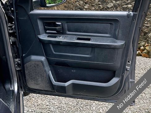 Used 2018 RAM 1500 Express AWD/4WD image 21