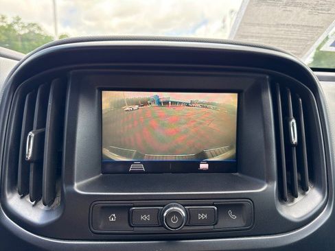 Used 2022 Chevrolet Colorado W/T w/ WT Convenience Package RWD image 21