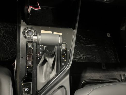 New 2025 Kia Niro EX Touring image 18