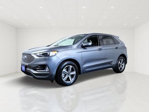 Certified 2024 Ford Edge SEL w/ Convenience Package AWD/4WD image 2
