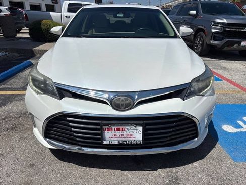 Used 2016 Toyota Avalon Limited FWD image 2