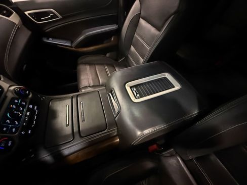 Used 2020 GMC Yukon Denali w/ Open Road Package image 85