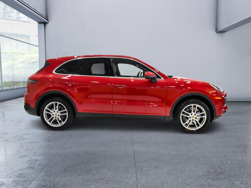 Used 2022 Porsche Cayenne AWD/4WD image 8