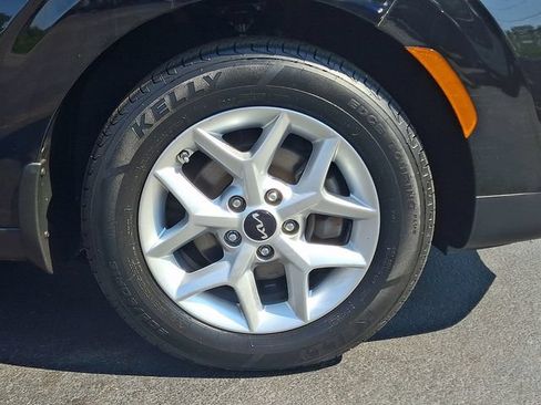 Used 2022 Kia Soul LX w/ Technology Package FWD image 8