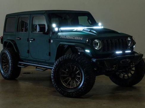 Used 2025 Jeep Wrangler Unlimited Rubicon w/ Technology Group image 10