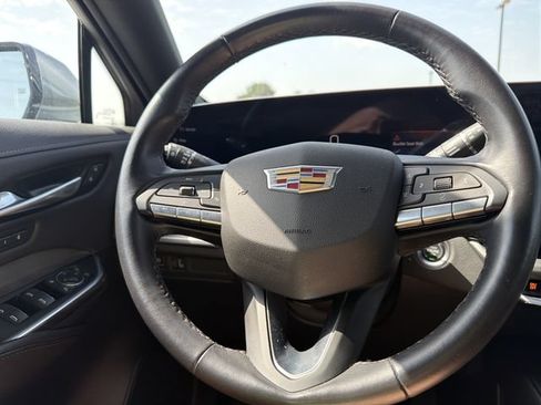 Used 2025 Cadillac XT4 Premium Luxury AWD/4WD image 29