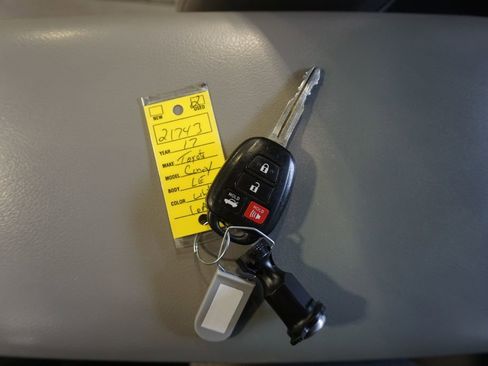 Certified 2017 Toyota Camry LE FWD image 30