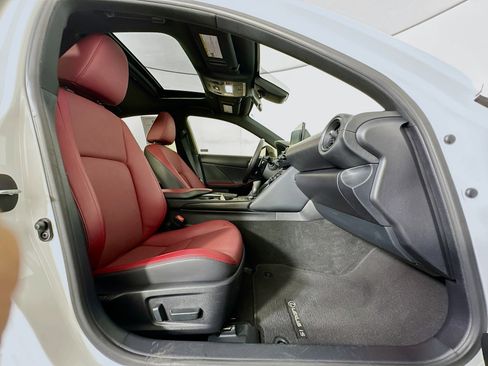 Used 2024 Lexus IS 350 F Sport RWD image 34