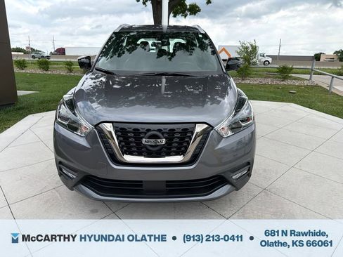 Used 2020 Nissan Kicks SR w/ SR Premium Package FWD image 10