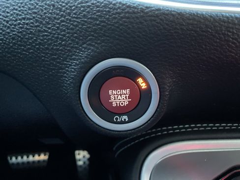 Used 2020 Dodge Challenger SRT Hellcat image 35