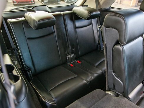 Used 2019 INFINITI QX60 Luxe w/ Essential Package image 13