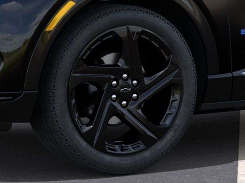 New 2026 Chevrolet Equinox EV RS FWD image 9