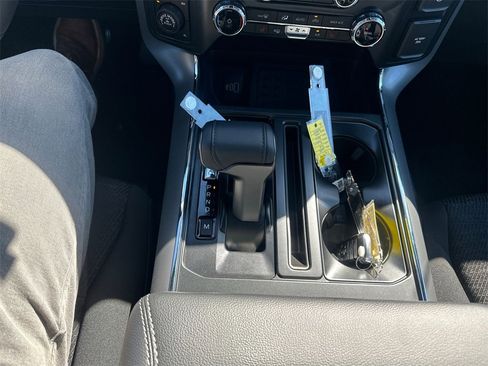 New 2025 Ford F150 XLT w/ Equipment Group 302A MID image 25