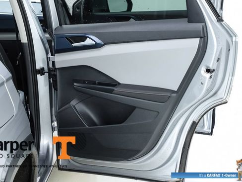 Used 2024 Volkswagen Taos SE FWD image 30