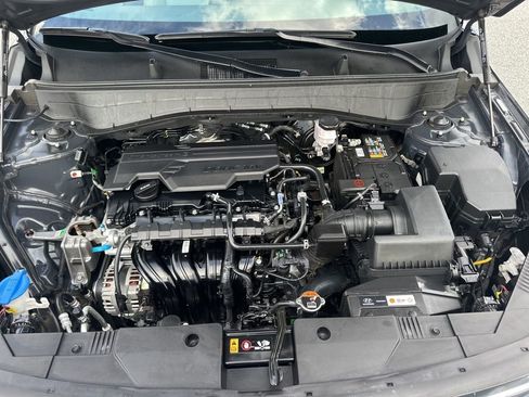 Used 2025 Hyundai Kona SEL image 30