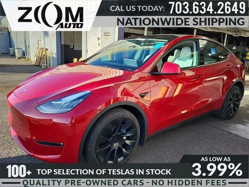 Used 2022 Tesla Model Y Long Range image 1