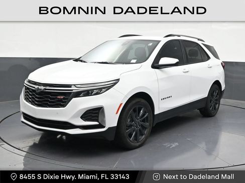 Used 2023 Chevrolet Equinox RS FWD image 1