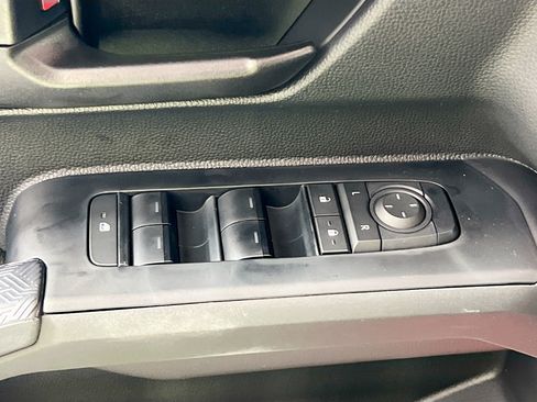 New 2026 Toyota Tacoma SR5 RWD image 15
