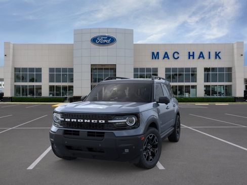 New 2025 Ford Bronco Sport Outer Banks w/ Outer Banks Tech Package+ AWD/4WD image 2