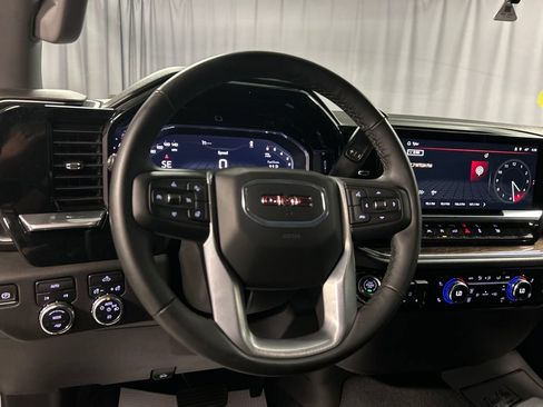 Used 2025 GMC Sierra 1500 Elevation AWD/4WD image 15