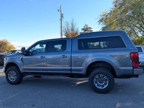Used 2022 Ford F250 Lariat w/ Tremor Off-Road Package image 9