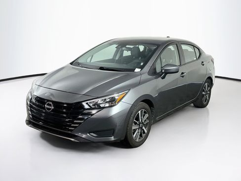 Used 2025 Nissan Versa SV FWD image 3