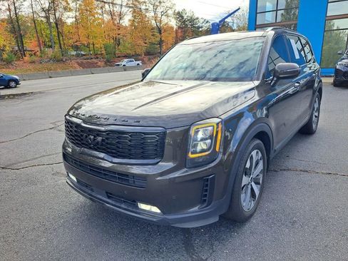 Used 2022 Kia Telluride SX image 3