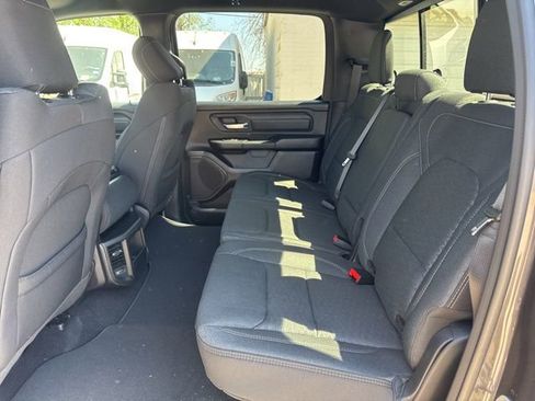 New 2026 RAM 1500 Express AWD/4WD image 12