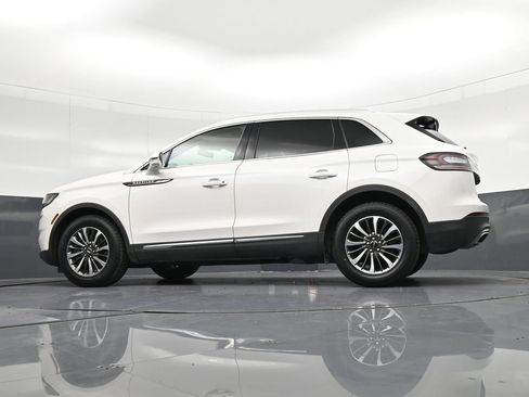Used 2023 Lincoln Nautilus Reserve FWD image 33