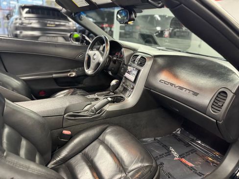 Used 2006 Chevrolet Corvette Convertible w/ Preferred Equipment Group image 20
