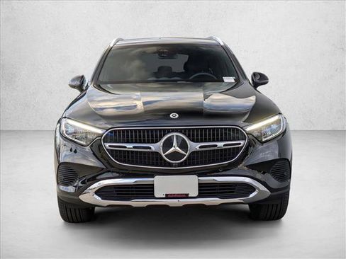 Certified 2025 Mercedes-Benz GLC 300 image 5