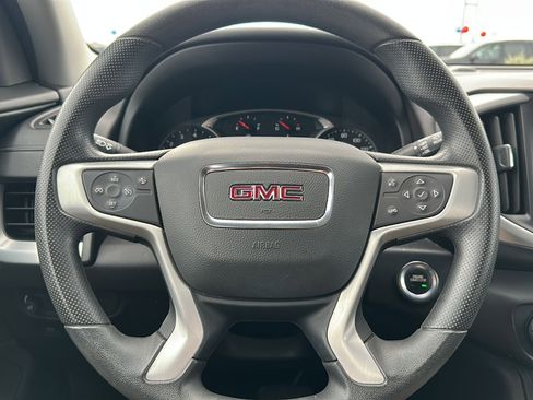 Used 2022 GMC Terrain SLE image 27