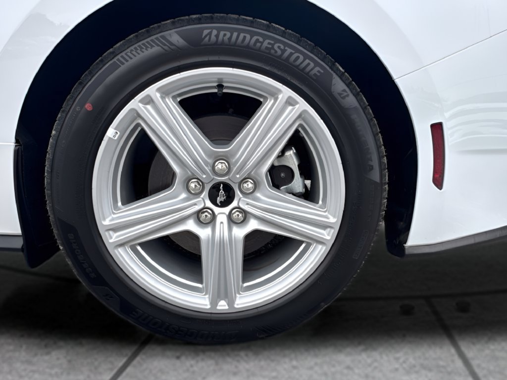 Used 2026 Ford Mustang Coupe RWD image 27