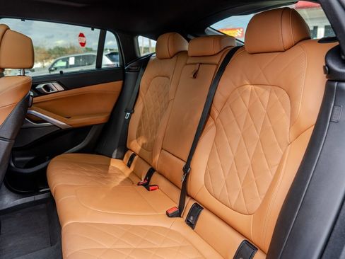 Used 2023 BMW X6 xDrive40i w/ Executive Package image 21