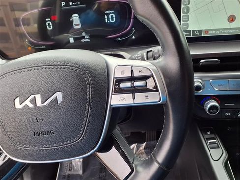 Used 2023 Kia Telluride S image 18
