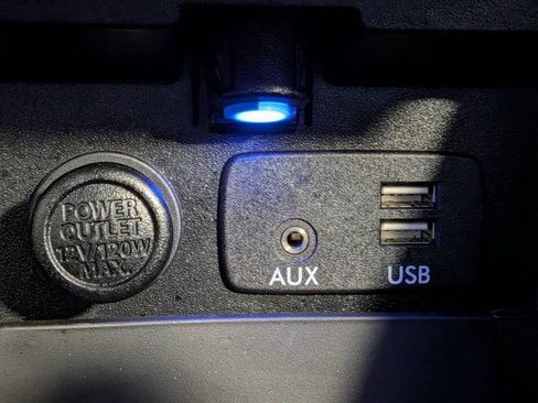 Used 2018 Subaru Outback 2.5i Limited AWD/4WD image 30