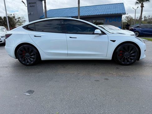 Used 2021 Tesla Model 3 Performance image 4