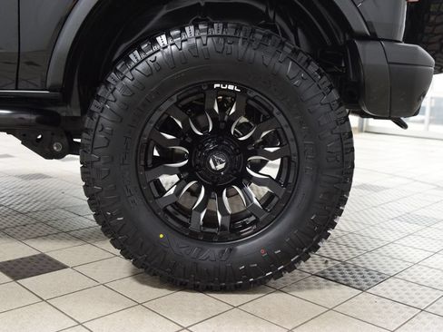 Used 2024 Ford Bronco Black Diamond AWD/4WD image 24