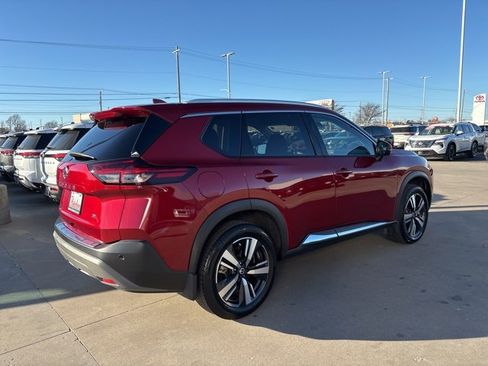 Certified 2021 Nissan Rogue SL image 3