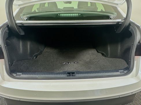 Used 2025 Lexus IS 300 w/ Premium Package image 28