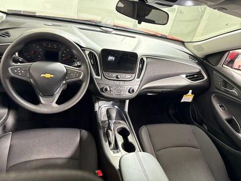 Used 2024 Chevrolet Malibu LT FWD image 23