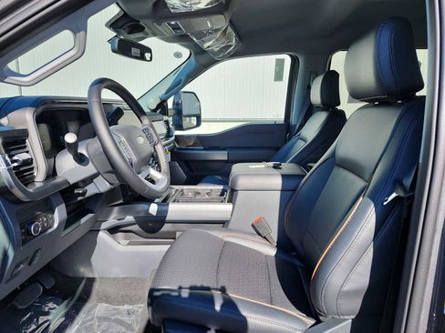 New 2026 Ford F250 Lariat w/ FX4 Off-Road Package image 11