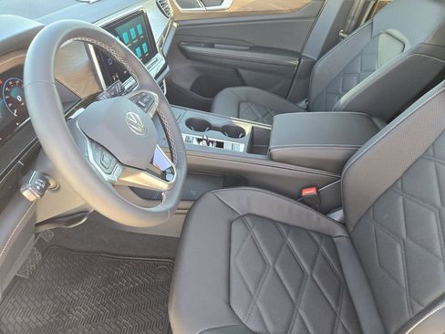 New 2026 Volkswagen Atlas SE FWD image 10