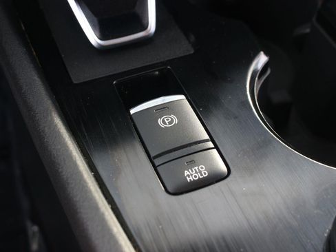 Used 2023 Nissan Rogue S AWD/4WD image 23