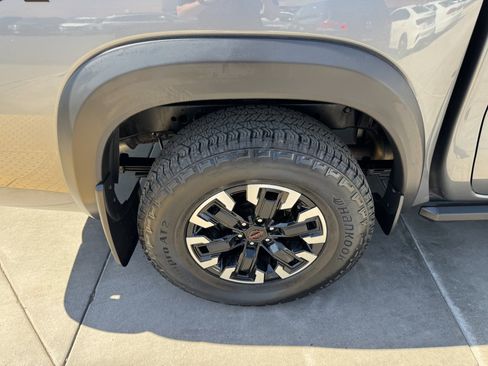 Used 2022 Nissan Frontier Pro-X image 15