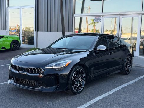 Used 2022 Kia Stinger GT2 RWD image 1