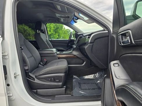 Used 2017 Chevrolet Suburban LS AWD/4WD image 16