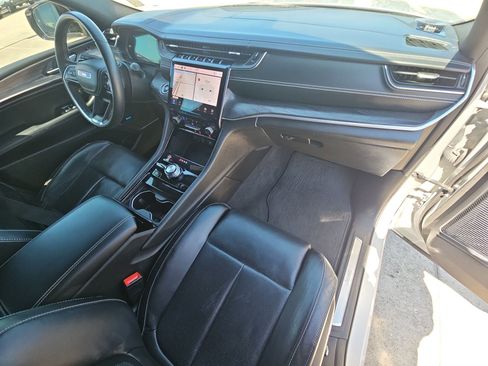 Used 2021 Jeep Grand Cherokee L Overland w/ Luxury Tech Group IV image 33