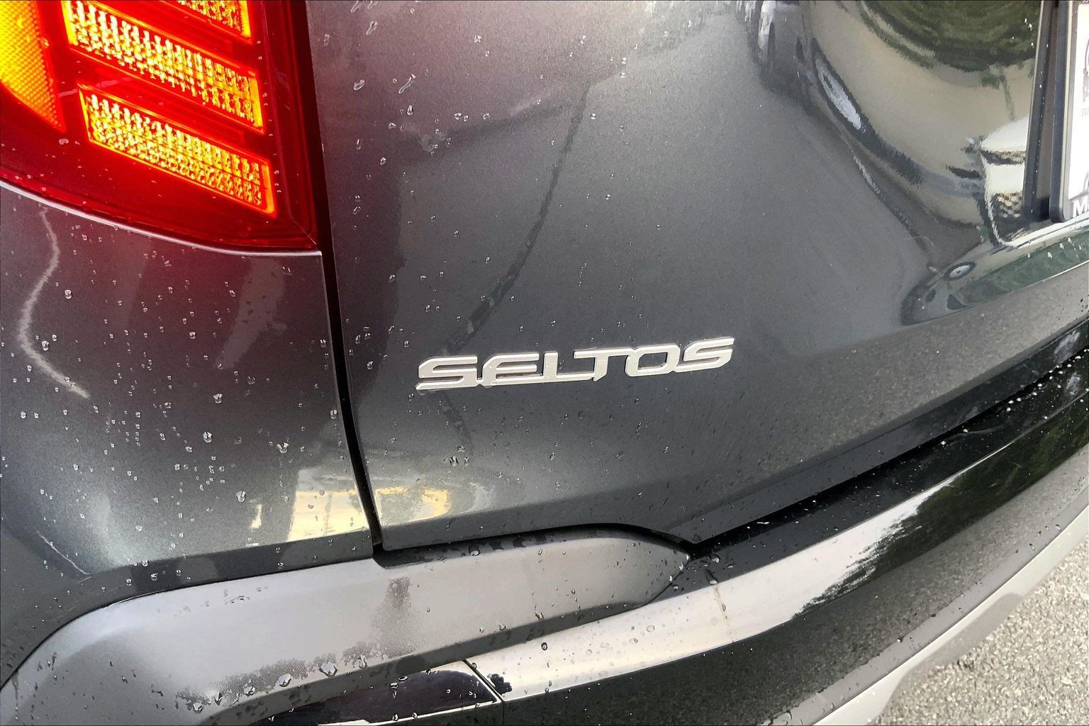 Used 2024 Kia Seltos SX AWD/4WD image 16